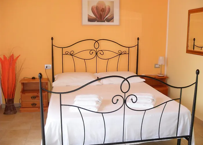 Uliveto Del Gargano فندق مبيت وإفطار 4*