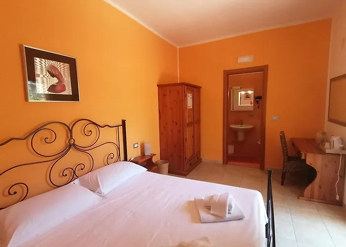 فندق مبيت وإفطار Uliveto Del Gargano 4*