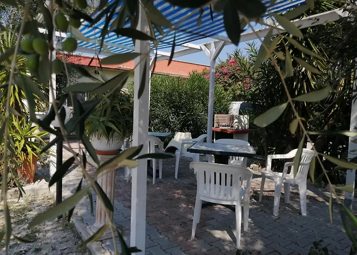 Uliveto Del Gargano فندق مبيت وإفطار فيستَ