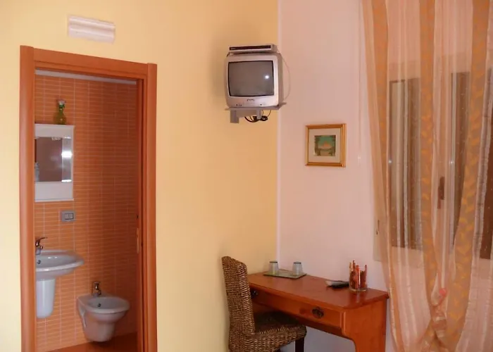 فندق مبيت وإفطار Uliveto Del Gargano فيستَ