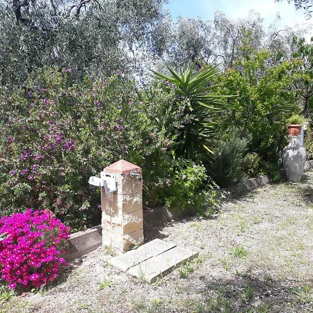 Uliveto Del Gargano 4*