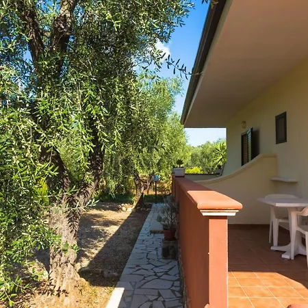 Uliveto Del Gargano 4*